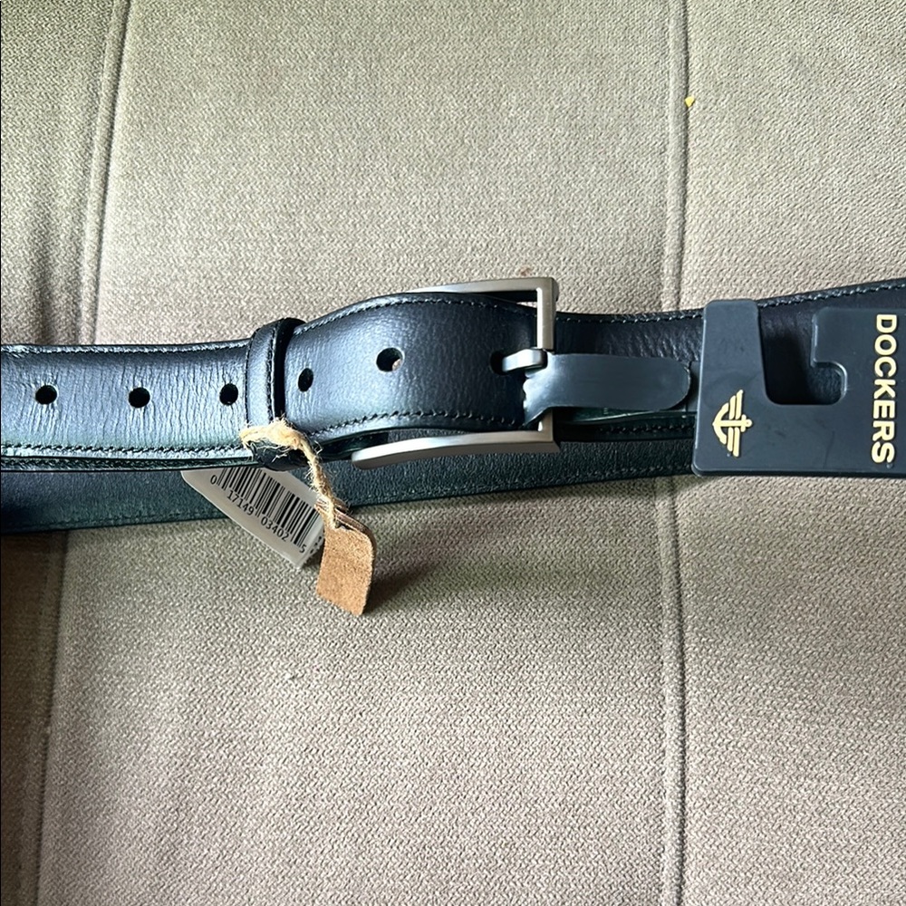 DOCKERS Men's Black Leather Belt Size 38